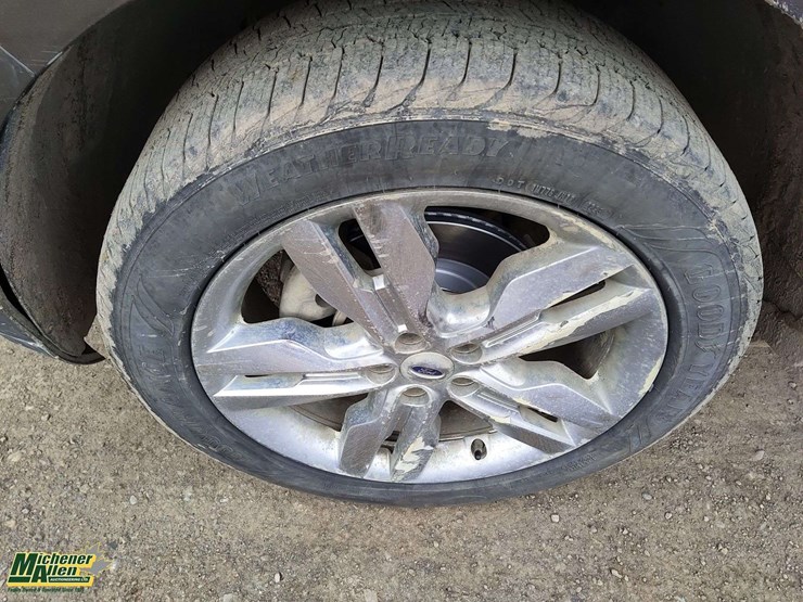 2011-ford-edge-image-9