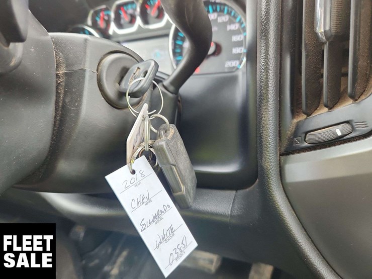 2018-chevrolet-silverado-3500hd-image-24