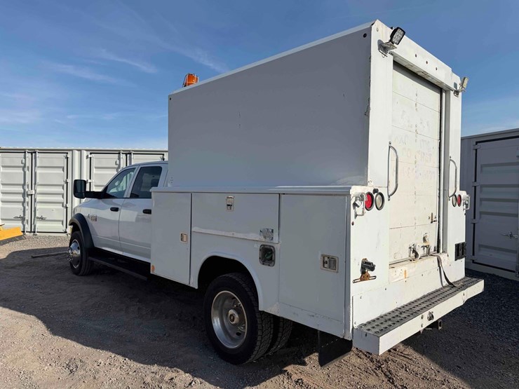 2011-ram-4500-utility-body-image-3