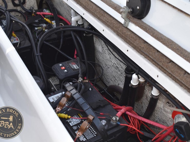 2006-stratos-201proxl-44817-image-57