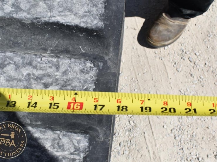 2023-bobcat-t770-image-23