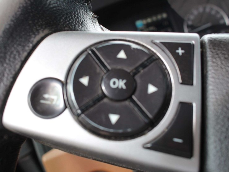 2019-freightliner-cascadia-pt126sl-3akjhhdr0kskl2228-mileage:-688348-image-43