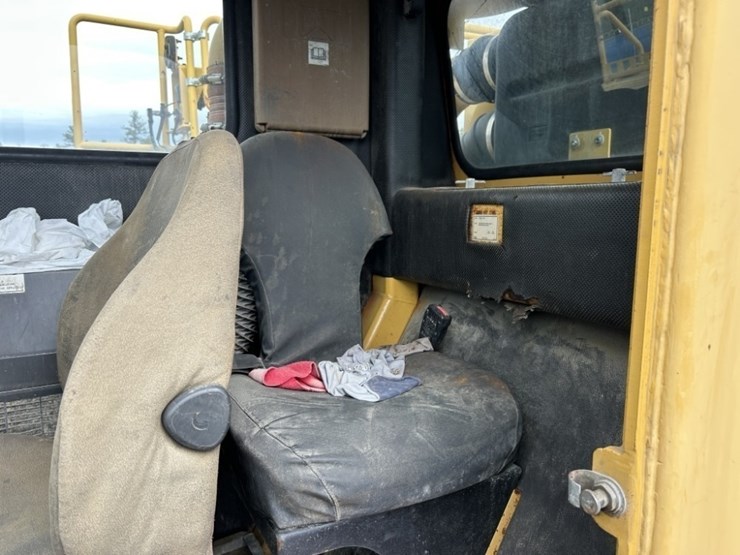 2012-caterpillar-ad55b-image-18