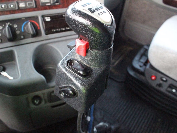 2019-freightliner-corando-glider-3alxfb001ldls9685-mileage:-does-not-run-image-38