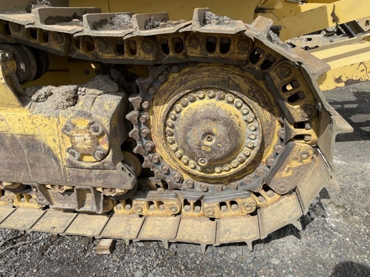 2013-komatsu-d65ex-17-image-17