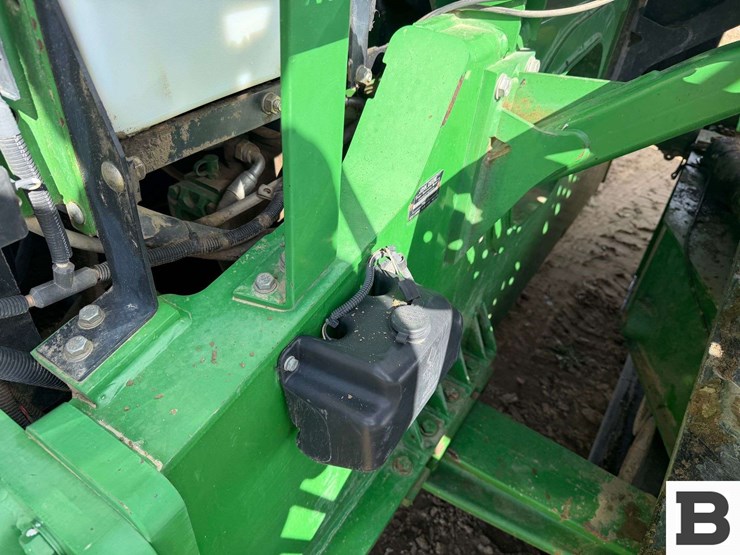2004-john-deere-9520t-image-53