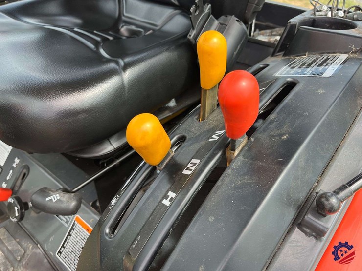 2022-kubota-lx2610hsd-image-56