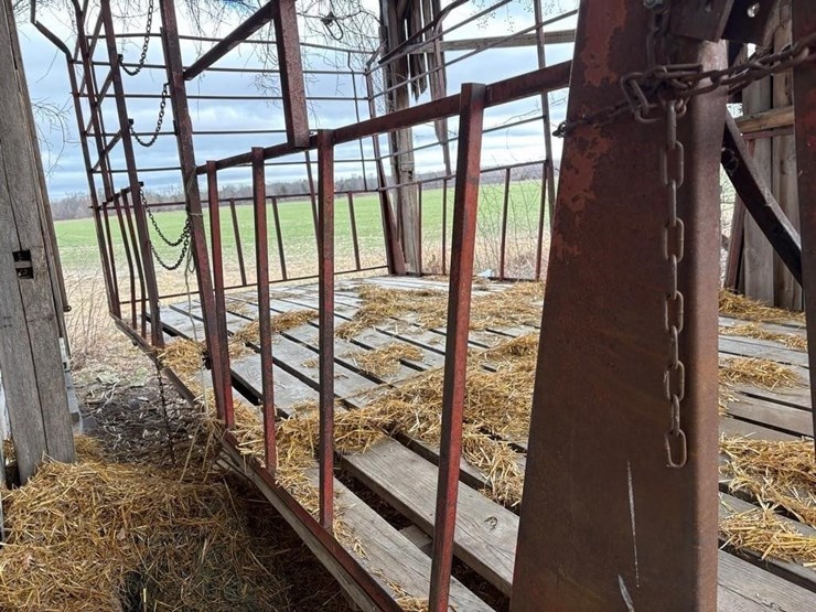 18'-hay-wagon-&-running-gear-image-4