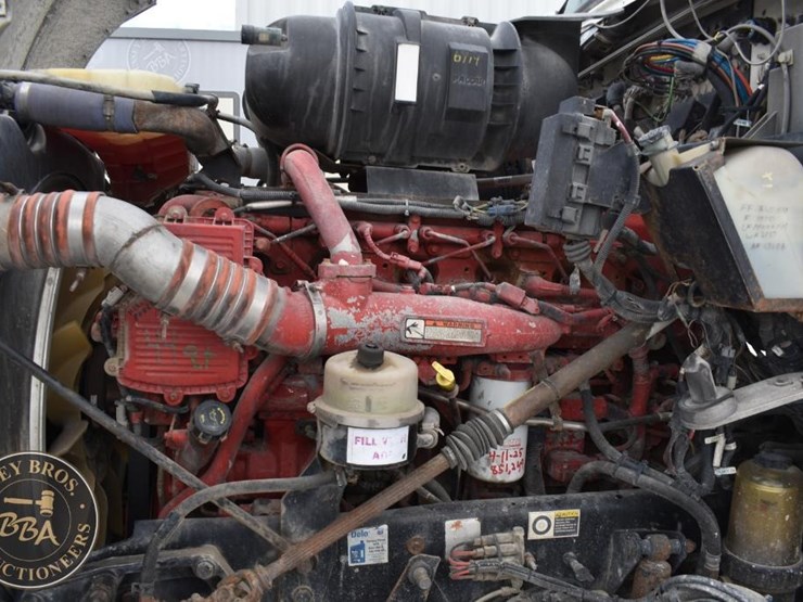 2013-kenworth-t660-image-19