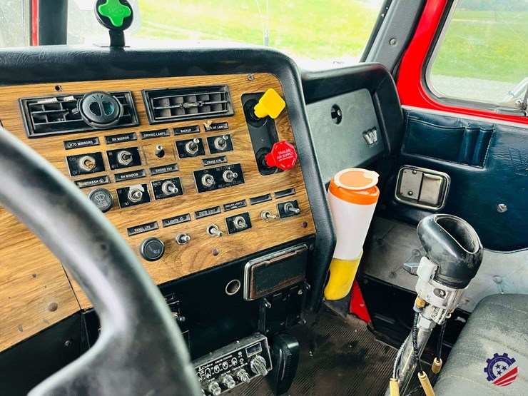 2000-western-star-4900-image-61