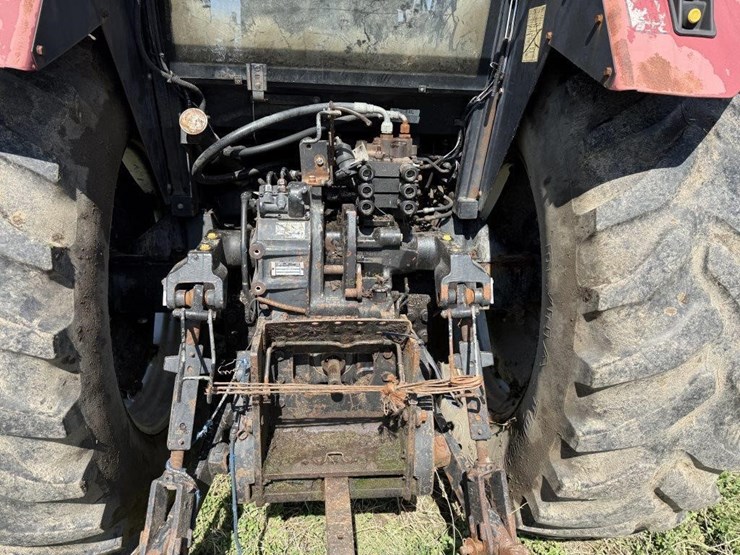 2001-case-ih-5240-image-12