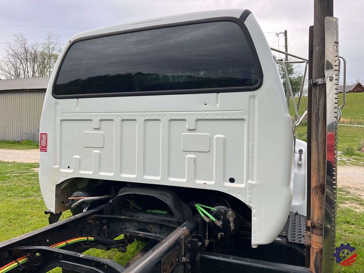 2006-ford-f750-image-24