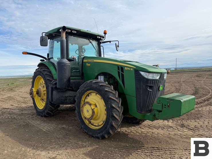 2011-john-deere-8310r-image-7