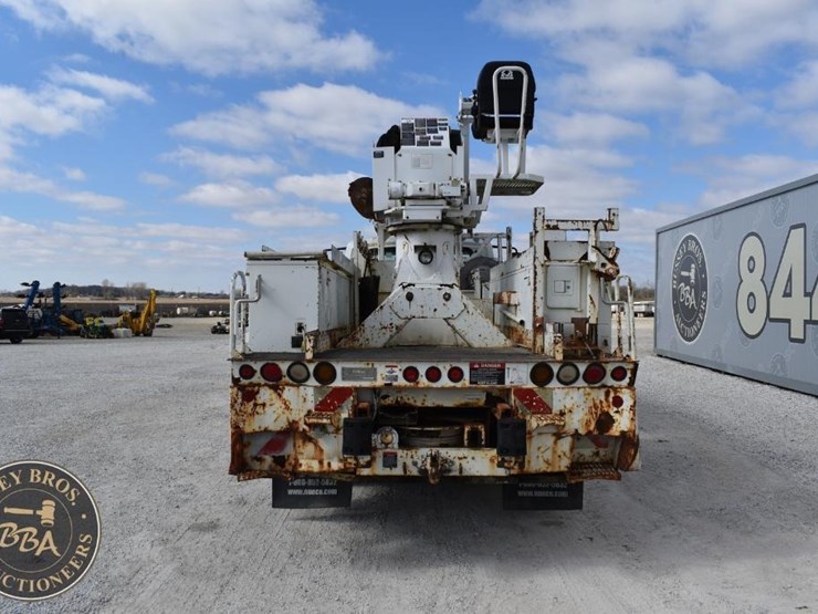 2005-international-durastar-4300-image-4