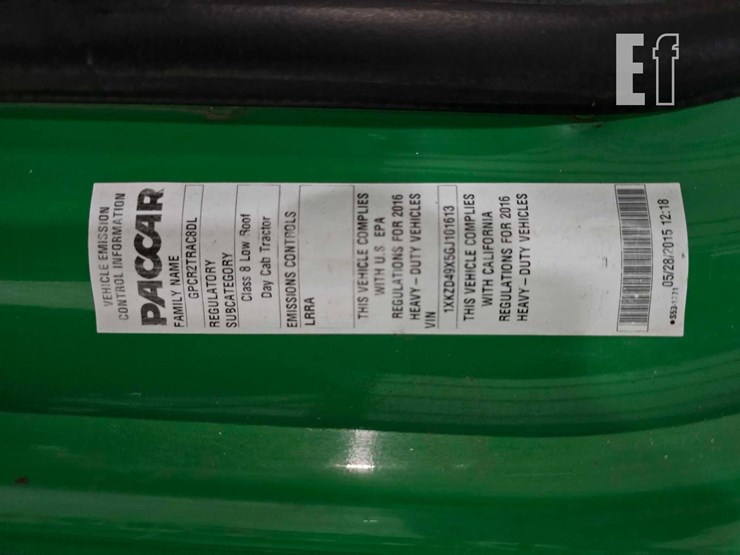 2016-kenworth-t880-image-29