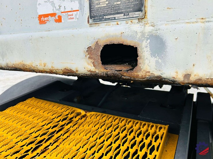 fruehauf-28ft-image-37