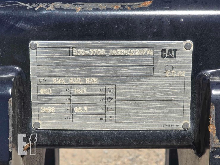 caterpillar-920-image-9