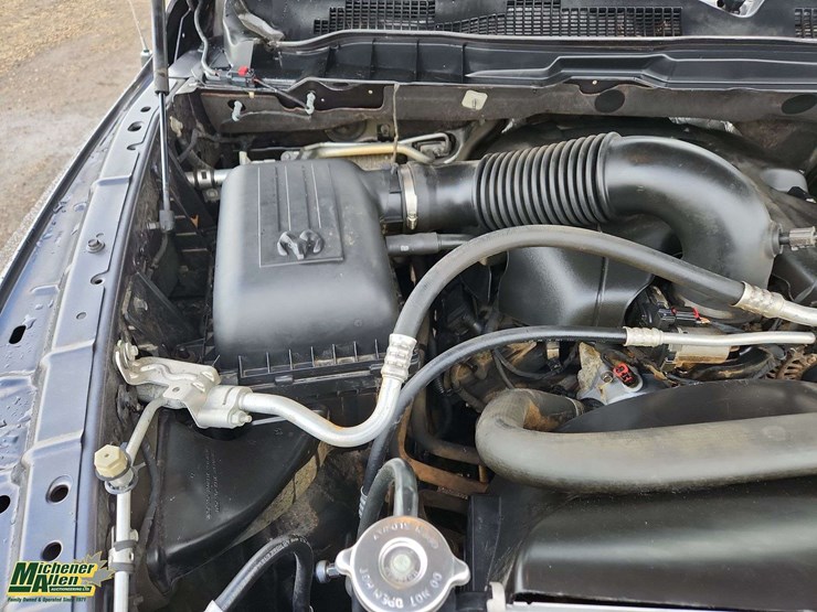 2016-dodge-1500-image-29