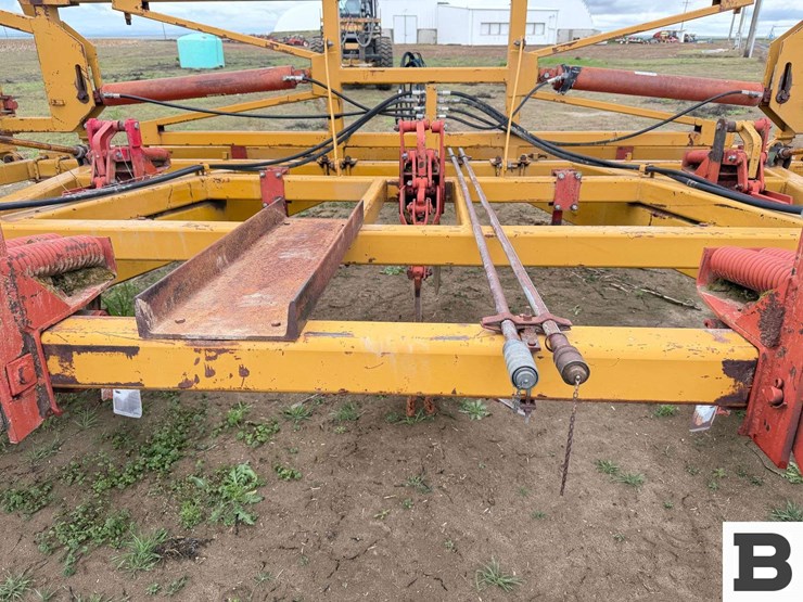 haybuster-3200-image-28