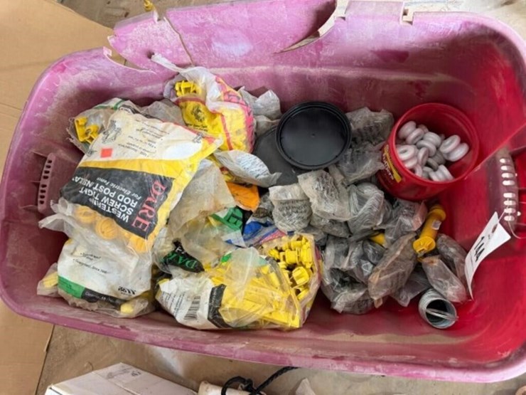 large-assortment---insulators,-fence-clips,-image-1