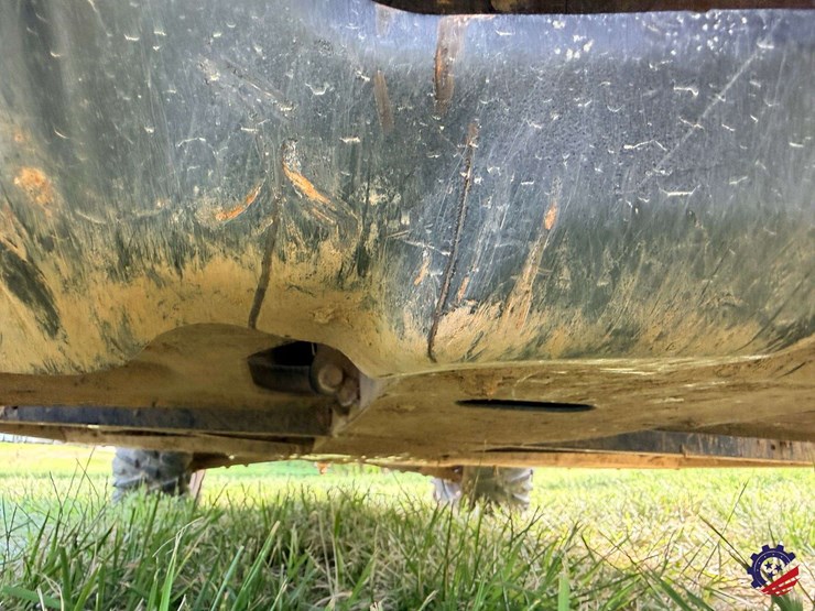 2019-john-deere-gator-xuv-835m-image-26