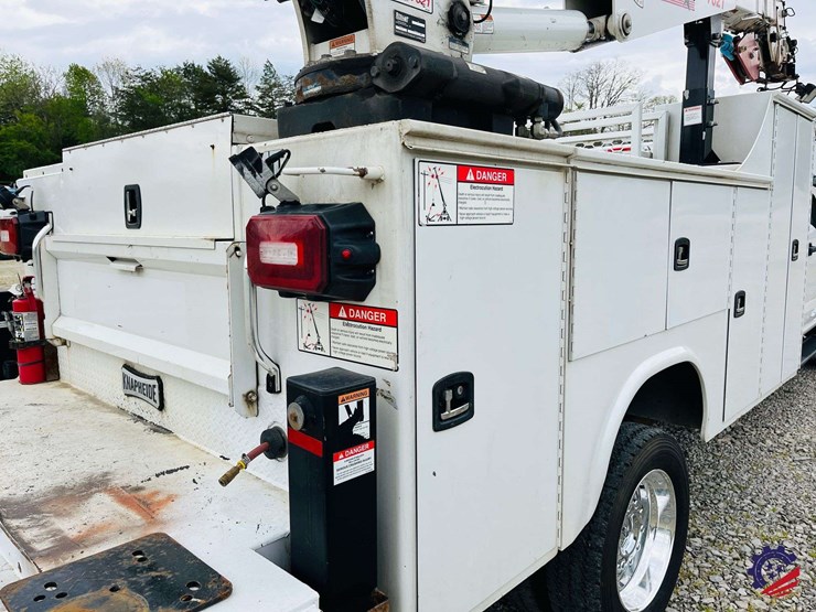 2018-ford-f550-image-35