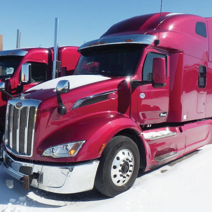 2022 PETERBILT 579