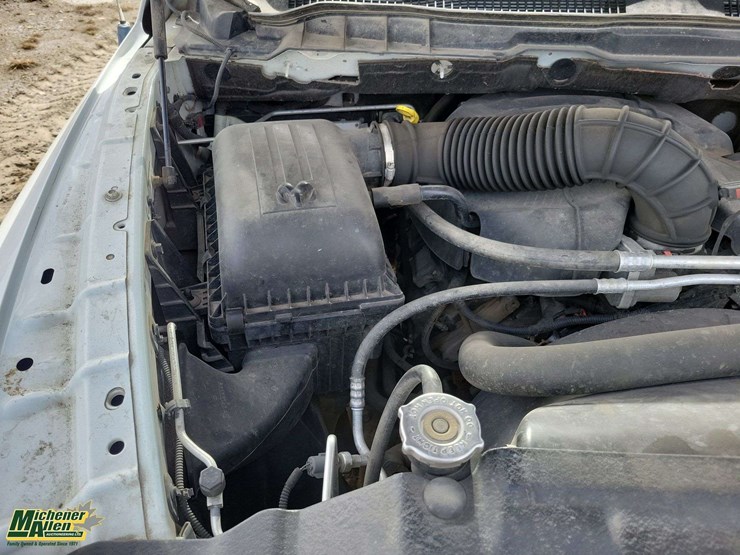 2010-dodge-ram-1500-image-35