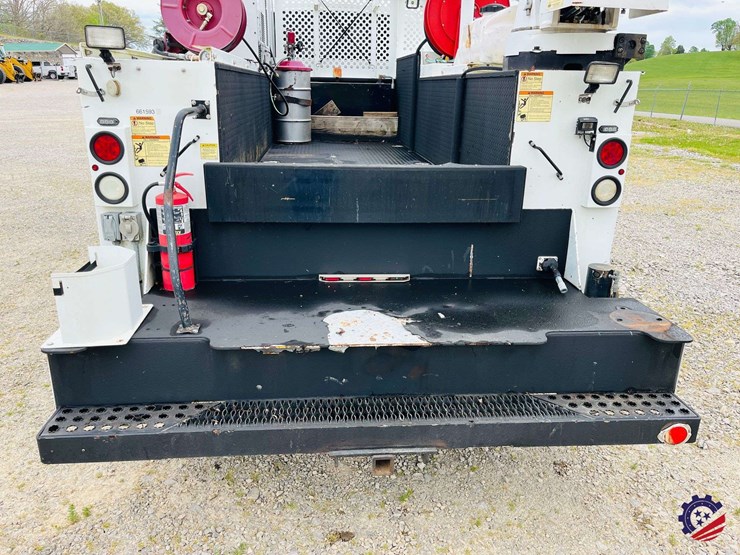 2015-international-durastar-4300-image-34