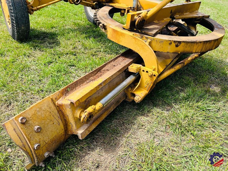 1965-allis-chalmers-d-image-38