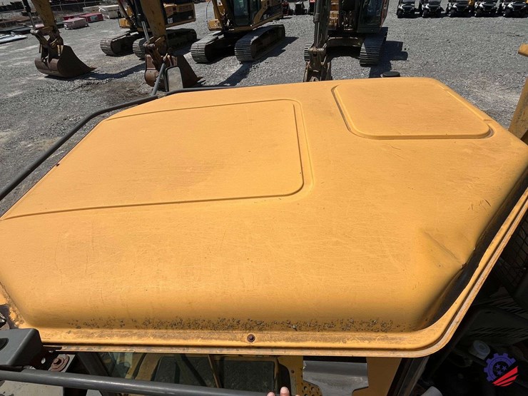 2010-volvo-a40e-image-54