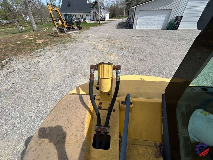 2009-komatsu-pc88mr-8-image-79