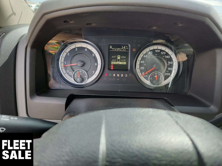 2017-dodge-2500-image-19