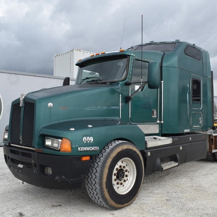 2000 KENWORTH T600