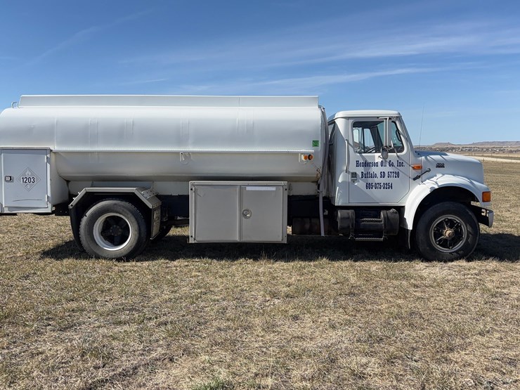 1997-international-4700-image-4