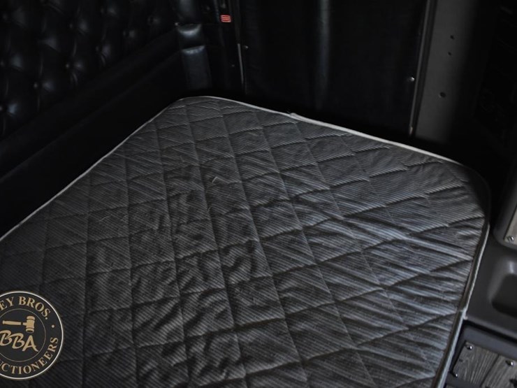 2013-kenworth-t660-image-48