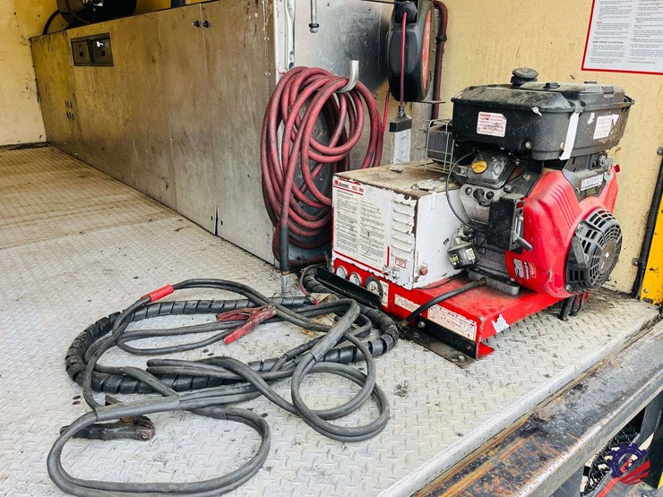 2009-gmc-savana-s/a-enclosed-roadside-service-truck-image-54