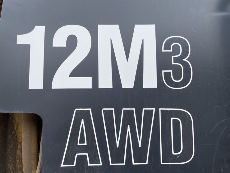 2018-caterpillar-12m3-awd-image-57