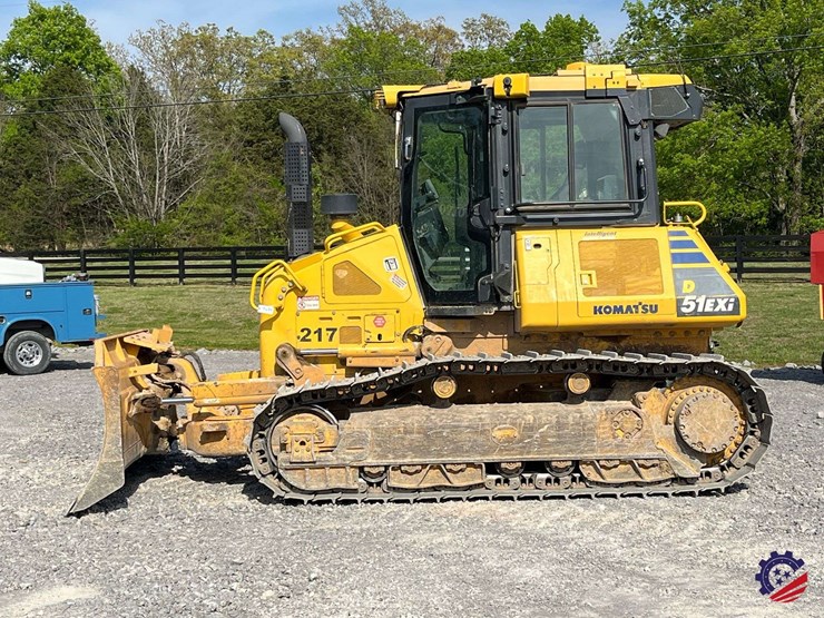 2018-komatsu-d51exi-24-image-2