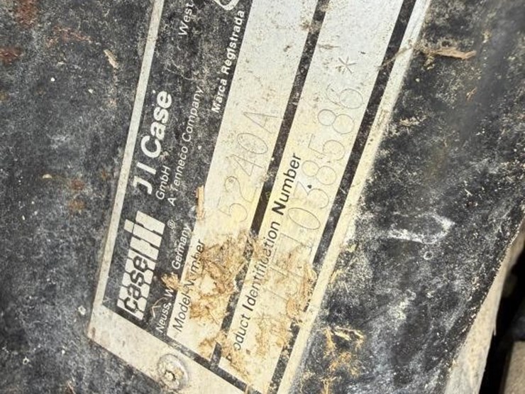 2001-case-ih-5240-image-24