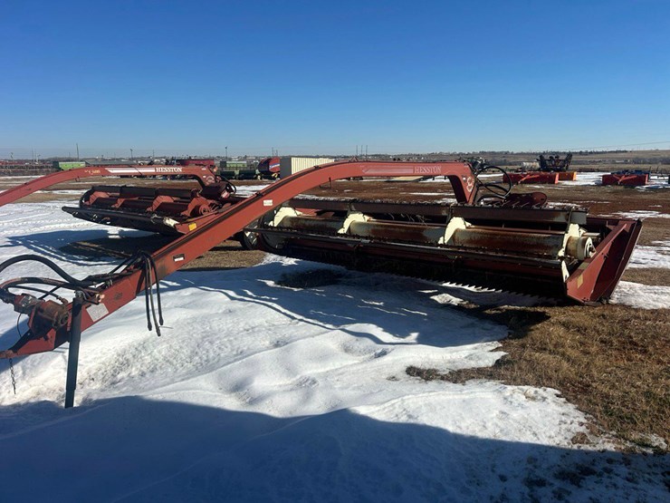 hesston-1014-image-1
