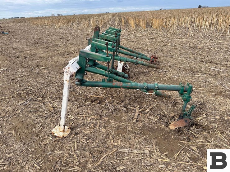 12'-3pt-cultivator-toolbar-image-2
