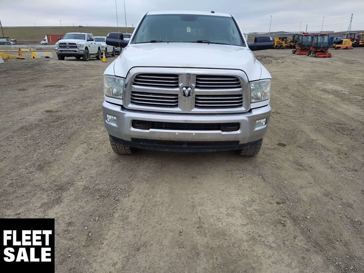 2016-dodge-2500-image-8