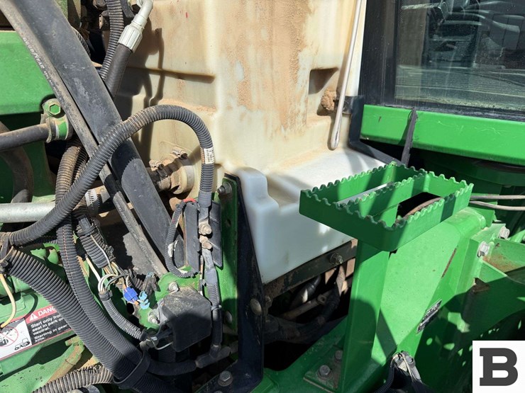 2004-john-deere-9520t-image-52