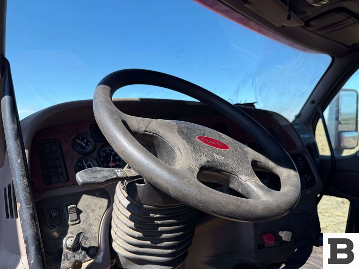 2008-peterbilt-387-image-40