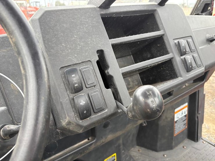 john-deere-gator-image-14