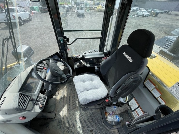 2019-komatsu-wa320-8-image-24