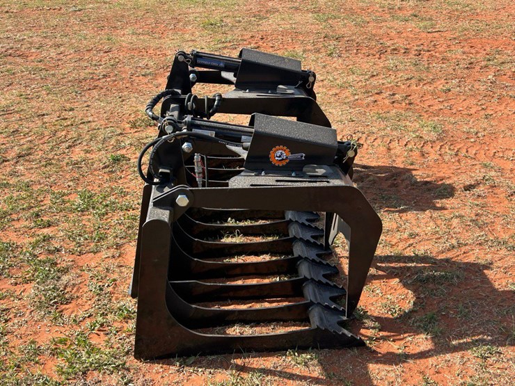 2026-thiessen-grapple-image-2