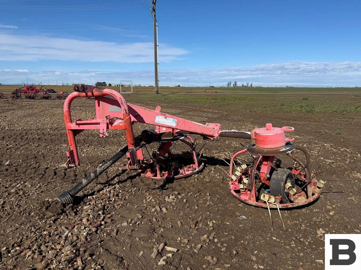 simak-hm-300-tedder-image-1