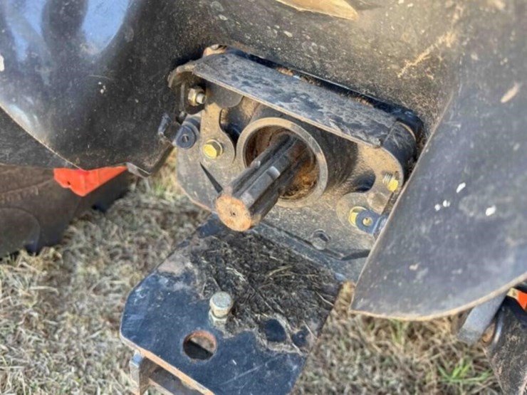 2018-kioti-dk4210-se-tractor-image-13